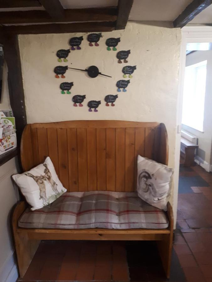 Seven Stars Inn Builth Wells Exterior foto